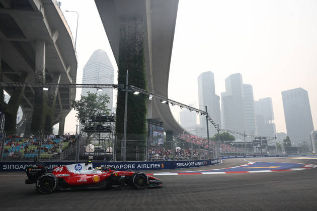 F1 Singapore Grand Prix 2026 Practice Lewis Hamilton of Ferrari during the practice ahead of the Formula 1 Singapore Grand Prix at Marina Bay Street Circuit in Singapore on October 9, 2026. Singapore Singapore Copyright: xJakubxPorzyckix originalFilename:porzycki-f1singap261009_npsnq