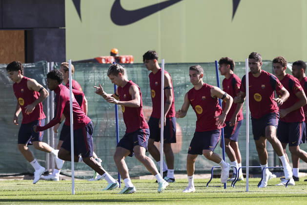 October 9, 2026, Sant Joan Despi, Barcelona, Spain: Dani Olmo and Gavi during the training day of FC Barcelona, Barca ahead the Spanish League, Laliga EA Sports, football match against Getafe CF at Ciudad Esportiva Joan Gamper on October 09, 2026 in Sant Joan Despi, Barcelona, Spain. FC Barcelona Training And press conference, PK, Pressekonferenz - LaLiga EA Sports - ZUMAa181 20261009_zaa_a181_003 Copyright: xJavierxBorregox