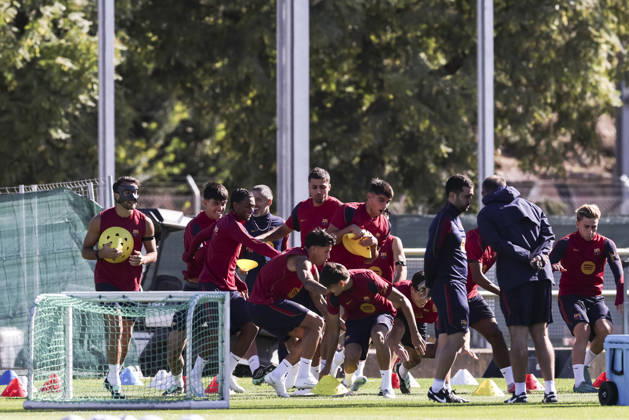 October 9, 2026, Sant Joan Despi, Barcelona, Spain: Players of FC Barcelona, Barca during the training day of FC Barcelona ahead the Spanish League, Laliga EA Sports, football match against Getafe CF at Ciudad Esportiva Joan Gamper on October 09, 2026 in Sant Joan Despi, Barcelona, Spain. FC Barcelona Training And press conference, PK, Pressekonferenz - LaLiga EA Sports - ZUMAa181 20261009_zaa_a181_008 Copyright: xJavierxBorregox