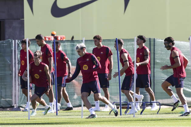 October 9, 2026, Sant Joan Despi, Barcelona, Spain: Dani Olmo and Pedri during the training day of FC Barcelona, Barca ahead the Spanish League, Laliga EA Sports, football match against Getafe CF at Ciudad Esportiva Joan Gamper on October 09, 2026 in Sant Joan Despi, Barcelona, Spain. FC Barcelona Training And press conference, PK, Pressekonferenz - LaLiga EA Sports - ZUMAa181 20261009_zaa_a181_018 Copyright: xJavierxBorregox
