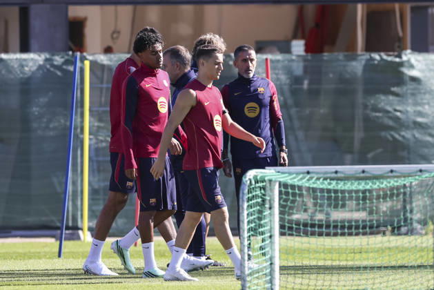 October 9, 2026, Sant Joan Despi, Barcelona, Spain: Gavi and Lamine Yamal during the training day of FC Barcelona, Barca ahead the Spanish League, Laliga EA Sports, football match against Getafe CF at Ciudad Esportiva Joan Gamper on October 09, 2026 in Sant Joan Despi, Barcelona, Spain. FC Barcelona Training And press conference, PK, Pressekonferenz - LaLiga EA Sports - ZUMAa181 20261009_zaa_a181_020 Copyright: xJavierxBorregox