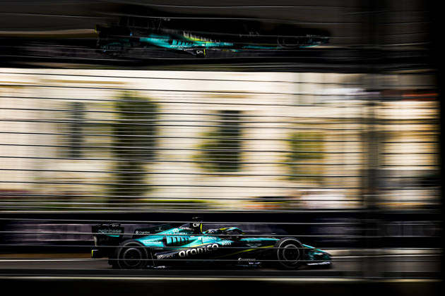 FORMULA 1 SINGAPORE AIRLINES SINGAPORE GRAND PRIX 2026 Lance Stroll (CAN) 18 Aston Martin in practice during the Formula 1 Singapore Airlines Singapore Grand Prix 2026, Round 17 of the 2026 Formula 1 World Championship, WM, Weltmeisterschaft from 9th - 11th October 2026 at the Marina Bay Street Circuit, Singapore. Credit: Robbie Hoad Every Second Media Editorial use only. All images are copyright Every Second Media Limited. No images may be reproduced without prior permission. Copyright: xIMAGO EveryxSecondxMediax ESM-2203-0212 RobbiexHoadx xEveryxSecondxMediax