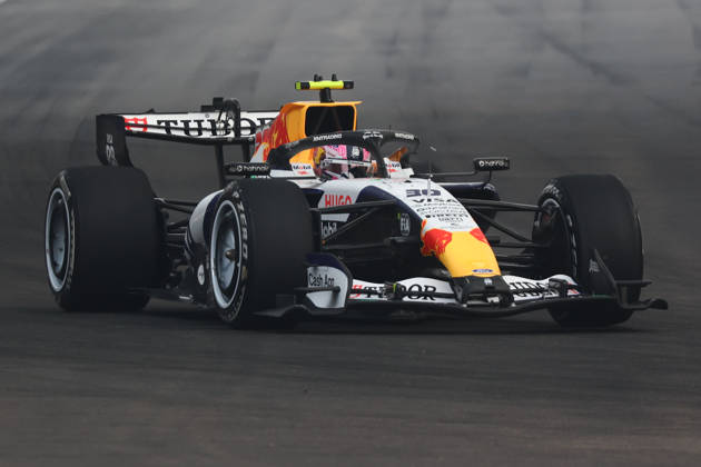 F1 Singapore Grand Prix 2026 Practice Liam Lawson of Racing Bulls during the practice ahead of the Formula 1 Singapore Grand Prix at Marina Bay Street Circuit in Singapore on October 9, 2026. Singapore Singapore Copyright: xJakubxPorzyckix originalFilename:porzycki-f1singap261009_npVc3