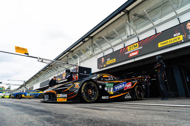 DTM, 15. + 16. Rennen Hockenheim 2026 25 McLaren 720S GT3 Evo, Dörr Motorsport: Ben Dörr, 36 Ford Mustang GT3, HRT Ford Racing: Arjun Maini - picture by Gruppe C Photography Sachsenring Germany Copyright: xGruppexCxPhotographyx
