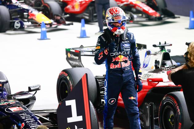 VERSTAPPEN Max (nld), Red Bull Racing Ford RB22, portrait F1 GP 17 Singapore 2026 ALONSO Fernando (spa), Aston Martin F1 Team Honda AMR26, portrait F1 GP 17 Singapore 2026 Singapore