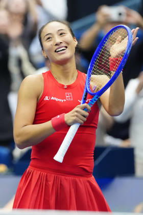 China Open 2026 - women s singles quarter-final in Beijing, China - 09 Oct 2026 Qinwen Zheng of China celebrates winning against Elina Svitolina of Ukraine (not in view) during the women s singles quarter-final match on day ten of China Open at the National Tennis Center. Beijing China Copyright: xPolyxFeix xSOPAxImagesx 20261009_7905_352