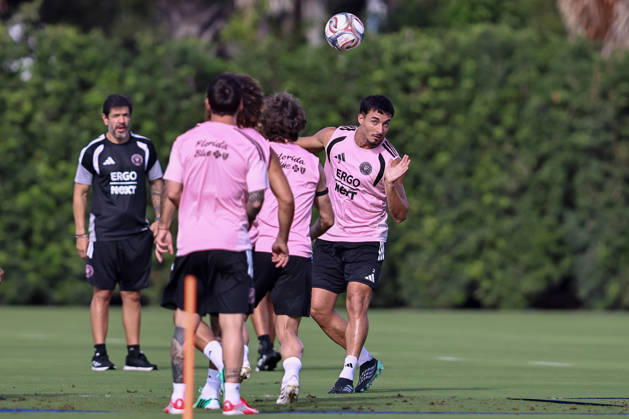 FORT LAUDERDALE, FL - OCTOBER 09: Inter Miami CF defender Gonzalo Lujan (2) heads a ball during an Inter Miami Training Session at Florida Blue Training Center on October 09, 2026 in Fort Lauderdale, Florida.(Photo by Chris Arjoon Icon Sportswire). SOCCER: OCT 09 Inter Miami CF Training EDITORIAL USE ONLY Icon2610090000015