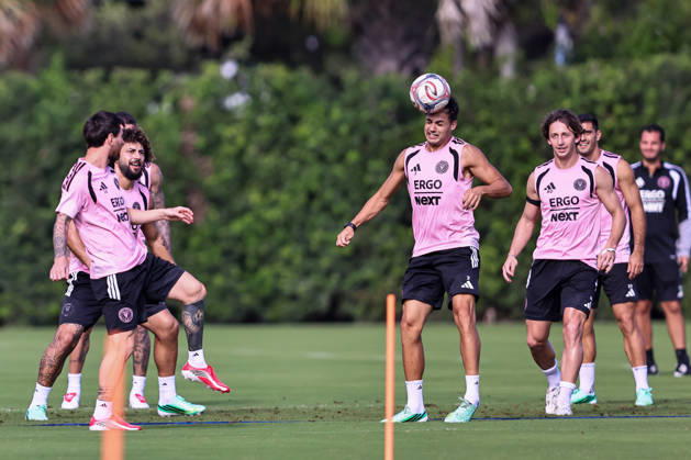 FORT LAUDERDALE, FL - OCTOBER 09: Inter Miami CF defender Sergio Reguilon (3) heads a ball during an Inter Miami Training Session at Florida Blue Training Center on October 09, 2026 in Fort Lauderdale, Florida.(Photo by Chris Arjoon Icon Sportswire). SOCCER: OCT 09 Inter Miami CF Training EDITORIAL USE ONLY Icon2610090000022