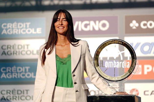 Miss with trophy during the team presentation on the eve of the 120th edition of Il Lombardia cycling race, in Bergamo on October 9, 2026, prior to the 239 km one-day race from Bergamo to Como, Italy.  Copyright: xGianxMattiaxD Alberto LaPressex