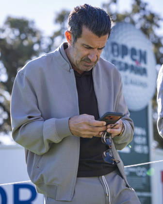 Open de Espana presented by Madrid - Day Two MADRID, SPAIN - OCTOBER 9: Former football player Luis Figo is seen among the spectators on day two of the Open de Espana presented by Madrid at Club de Campo Villa de Madrid on October 9, 2026 in Madrid, Spain. Madrid Club de Campo Villa de Madrid Madrid Spain Copyright: xAlbertoxGardinx AGardin_20261009_Golf_Esp_Mad_1140