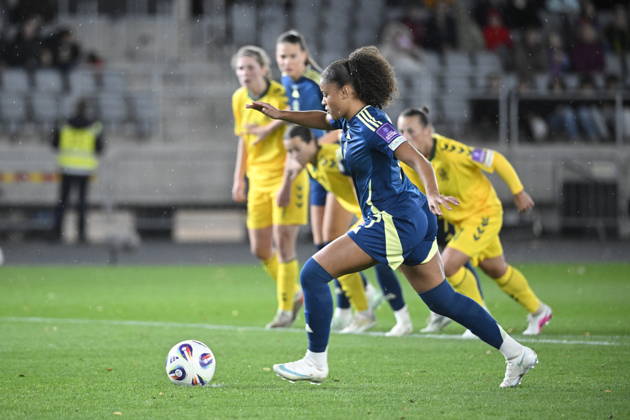 KAUNAS, LITHUANIA 20261009 Sweden s Felicia Schröder celebrates after scoring a 0-1 penalty during Friday s World Cup playoff soccer match between Lithuania and Sweden at Dariaus ir GirÃ no Stadium.
