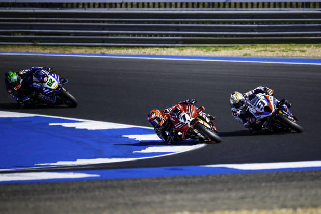 October 9, 2026, Cascais, Lisbon, Portugal: Iker Lecuona of Aruba.It Racing - Ducati in action, Danilo Petrucci of Rokit BMW Motorrad WorldSBK Team and Stefano Manzi of GYTR GRT Yamaha WorldSBK Team in action during the Free Practice 2 of the FIM Superbike World Championship, WM, Weltmeisterschaft at Circuito Estoril on October 9, 2026 in Cascais, Portugal. Cascais Portugal - ZUMAr200 20261009_zsp_r200_012 Copyright: xNunoxReisinhox