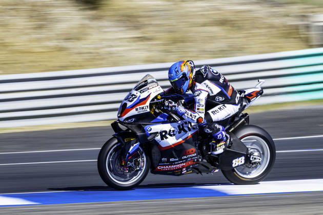 October 9, 2026, Cascais, Lisbon, Portugal: Miguel Oliveira of Rokit BMW Motorrad WorldSBK Team in action during the Free Practice 2 of the FIM Superbike World Championship, WM, Weltmeisterschaft at Circuito Estoril on October 9, 2026 in Cascais, Portugal. Cascais Portugal - ZUMAr200 20261009_zsp_r200_030 Copyright: xNunoxReisinhox