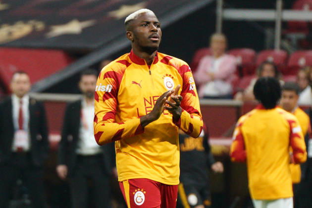 October 9, 2026, Sariyer, Istanbul, Turkey: Victor Osimhen (C) of Galatasaray greets the fans before the Turkish Super League 2026 27 match between Galatasaray and Kasimpasa at RAMS Park Stadium in Istanbul, Turkey, on October 9, 2026. Turkish Super League 2026 27 - Galatasaray Vs Kasimpasa - ZUMAu194 20261009_zip_u194_003 Copyright: xTolgaxUluturkx