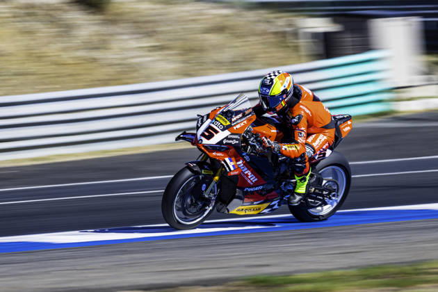 October 9, 2026, Cascais, Lisbon, Portugal: Yari Montella of Barni Spark Racing Team in action during the Free Practice 2 of the FIM Superbike World Championship, WM, Weltmeisterschaft at Circuito Estoril on October 9, 2026 in Cascais, Portugal. Cascais Portugal - ZUMAr200 20261009_zsp_r200_044 Copyright: xNunoxReisinhox