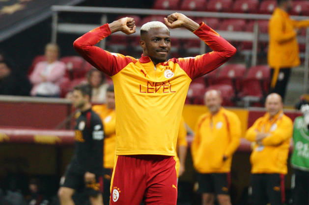 October 9, 2026, Sariyer, Istanbul, Turkey: Victor Osimhen (C) of Galatasaray greets the fans before the Turkish Super League 2026 27 match between Galatasaray and Kasimpasa at RAMS Park Stadium in Istanbul, Turkey, on October 9, 2026. Sariyer Turkey - ZUMAu194 20261009_zip_u194_004 Copyright: xTolgaxUluturkx