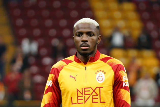 October 9, 2026, Sariyer, Istanbul, Turkey: Victor Osimhen (C) of Galatasaray looks on before the Turkish Super League 2026 27 match between Galatasaray and Kasimpasa at RAMS Park Stadium in Istanbul, Turkey, on October 9, 2026. Sariyer Turkey - ZUMAu194 20261009_zip_u194_005 Copyright: xTolgaxUluturkx