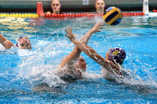 09.10.2026, GER, DEU, Deutschland Wasserball Frauen ,Wasserbal Champion League Qualifikation, Saison 2026, Berlin, Spandau 04 vs. UVSE Georgia Sopiadou ( Spandau04 3 ), Lilla Horvath ( UVSE 8 ) nordphoto GmbH Engler Berlin Schwimmhalle-Schoeneberg Berlin Deutschland Copyright: xNordphotox xEnglerx