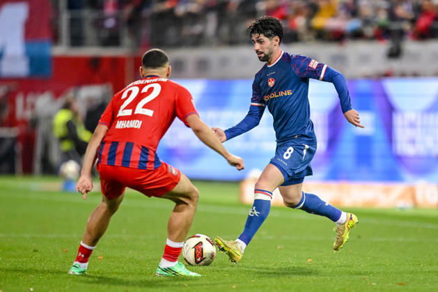 Oualid Mhamdi (1. FC Heidenheim 1846) und Semih Åžahin (1. FC Kaiserslautern) im Zweikampf waehrend des spiels der 2. Bundesliga zwischen 1. FC Heidenheim und 1. FC Kaiserslautern, Voith-Arena am 09. October 2026 in Heidenheim an der Brenz, Deutschland. (Foto von Harry Langer DeFodi Images) +++ Oualid Mhamdi (1. FC Heidenheim 1846) und Semih Åžahin (1. FC Kaiserslautern) battle for the ball during the 2nd Bundesliga match between 1. FC Heidenheim and 1. FC Kaiserslautern at Voith-Arena on October 9, 2026 in Heidenheim an der Brenz, Germany. (Photo by Harry Langer DeFodi Images) DFB DFL REGULATIONS PROHIBIT ANY USE OF PHOTOGRAPHS AS IMAGE SEQUENCES AND OR QUASI-VIDEO. (Photo by Harry Langer DeFodi Images) DFB DFL REGULATIONS PROHIBIT ANY USE OF PHOTOGRAPHS AS IMAGE SEQUENCES AND OR QUASI-VIDEO. -