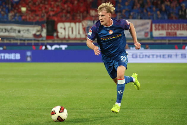 09.10.2026, xrekx, Fussball 2.Bundesliga, 1.FC Heidenheim - 1.FC Kaiserslautern v.l. Mika Haas (1.FC Kaiserslautern) (DFL DFB REGULATIONS PROHIBIT ANY USE OF PHOTOGRAPHS as IMAGE SEQUENCES and or QUASI-VIDEO) Heidenheim