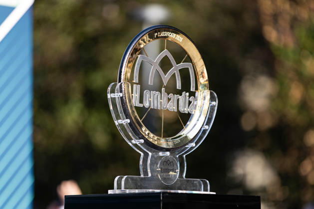 120th ILombardia Team Presentation The trophy is shown at the 120th ILombardia team presentation in Bergamo, Italy, on October 9, 2026. Bergamo Italy  Copyright: xTommasoxBerardix originalFilename:berardi-120thilo261009_npzVZ.jpg
