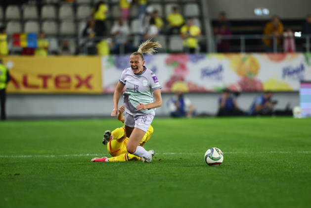 Women s World Cup Qualifier: Romania vs. Norway, Bucharest, October 9, 2026—Frida L. Maanum falls during the Women s World Cup qualifying match between Romania and Austria at Stadionul Arcul de Triumf in Bucharest. Photo by Nikola Krstic, NTB, Bucharest, Romania. EDITORIAL USE ONLY. RESTRICTED USE FOR BETTING COMPANIES Copyright: xNikolaxKrsticx xNTBx