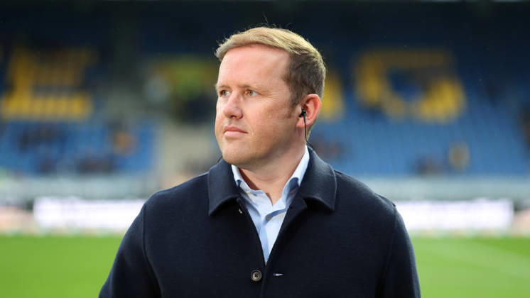Braunschweig vs Kiel, 2. BL Braunschweig, 09.10.2026, Fußball, Herren, 2. BL, Saison 2026 2027, Eintracht Braunschweig vs. Holstein Kiel: Sportmanager Olaf Rebbe (Kiel) (DFL DFB REGULATIONS PROHIBIT ANY USE OF PHOTOGRAPHS as IMAGE SEQUENCES and or QUASI-VIDEO) Stadion an der Hamburger Straße Niedersachsen Deutschland