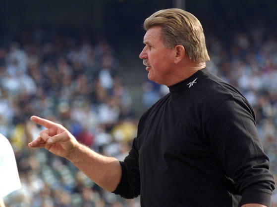 November 9, 1997 - Oakland, California, U.S - Oakland Raiders vs. New Orleans Saints at Oakland Alameda County Coliseum Sunday, November 9, 1997. Saints beat Raiders 13-10. Saints head coach Mike Ditka. NFL, American Football Herren, USA 1997: Raiders 10:13 Saints - ZUMAg52_ 19971109_zap_g52_017 Copyright: xAlxGolubx