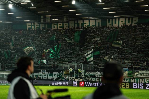 09.10.2026: 3. Liga, 8. Spieltag, SC Preußen Münster vs. Rot-Weiss Essen im LVM-Preußenstadion. Fans Münster WICHTIGER HINWEIS: Gemäß den Vorgaben des DFB und der DFL ist es untersagt, in dem Stadion und oder vom Spiel angefertigte Fotoaufnahmen in Form von Sequenzbildern und oder videoähnlichen Fotostrecken zu verwerten bzw. verwerten zu lassen. Copyright: xJordyxFourgonx