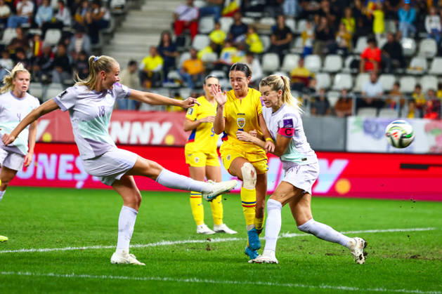 Women s World Cup Qualifier: Romania vs. Norway, Bucharest, October 9, 2026—Ada Hegerberg watches out for a shot by Frida L. Maanum during the Women s World Cup qualifying match between Romania and Norway at Stadionul Arcul de Triumf in Bucharest. Photo: Nikola Krstic, NTB. EDITORIAL USE ONLY. RESTRICTED USE BY BETTING COMPANIES  Copyright: xNikolaxKrsticx xNTBx
