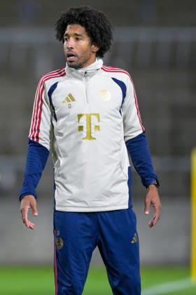 Trainer Costa Santos Dante (FC Bayern Muenchen) Einzelbild, Aktion, Action, 09.10.2026, München (Deutschland), Fussball, Regionalliga Bayern, FC Bayern München II - SpVgg Unterhaching