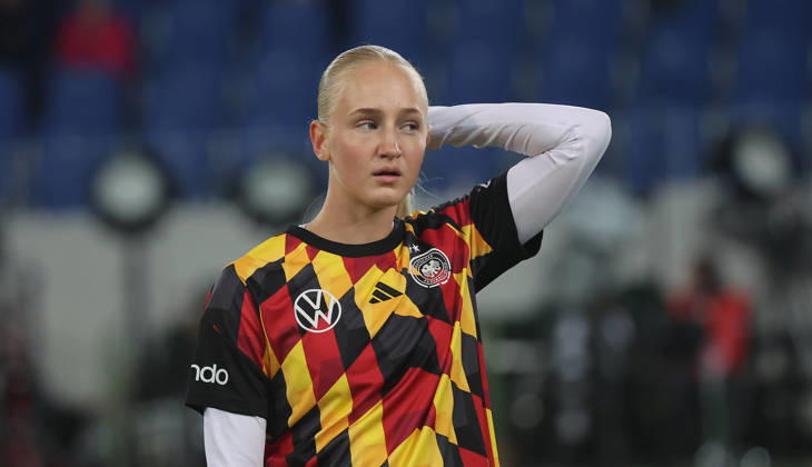 Karlsruhe , Fußball Länderspiel Frauen Deutschland vs. Australien , Luzie Zähringer ( GER )
