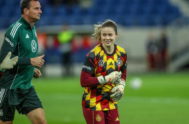 GER, Karlsruhe, Deutschland vs Australien, FIFA, DFB, Fussball, Spielzeit 2026 2027, BBBank Wildpark, Freundschaftsspiel im Bild v.l.: Stina Johannes (Deutschland, Frauen Nationalmannschaft) DFB DFL REGULATIONS PROHIBIT ANY USE OF PHOTOGRAPHS AS IMAGE SEQUENCES AND OR QUASI-VIDEO, 09.10.2026 Copyright: HMBxMedia HendrikxHamelau