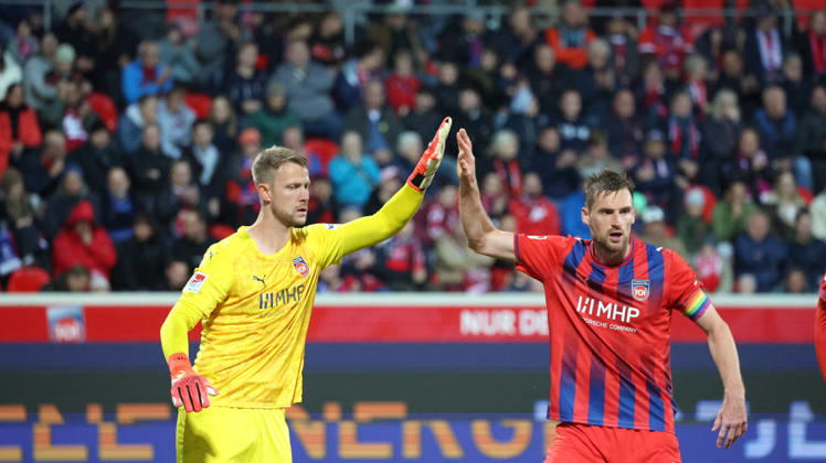 09.10.2026, xrekx, Fussball 2.Bundesliga, 1.FC Heidenheim - 1.FC Kaiserslautern v.l. Thomas Dähne Daehne (1FC Heidenheim 1846) Patrick Mainka (1FC Heidenheim 1846) (DFL DFB REGULATIONS PROHIBIT ANY USE OF PHOTOGRAPHS as IMAGE SEQUENCES and or QUASI-VIDEO) Heidenheim
