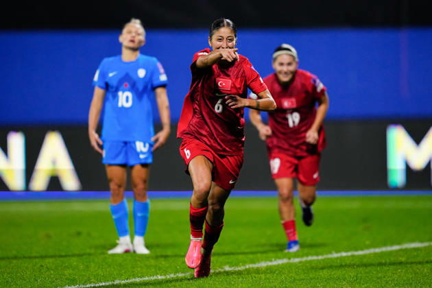 Turkiye v Slovenia - FIFA Women™s World Cup 2027 European Qualifiers Play-offs Round 1: First Leg ISTANBUL, TURKEY - OCTOBER 9: Selen Altunkulak of Turkiye celebrates after scoring her team s third goal during the FIFA Women s World Cup 2027 European Qualifiers Play-offs Round 1 First Leg between Turkiye and Slovenia at Pendik Stadyumu on October 9, 2026 in Istanbul, Turkey. Istanbul Pendik Stadyumu Turkey Copyright: xYagizxGurtug PSxImagesxYagizxGurtug PSxImagesx