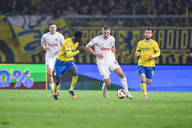 09.10.2026, Fussball, 2. Bundesliga, Eintracht Braunschweig - Holstein Kiel, Phil Harres (Holstein Kiel) xRHR-FOTO DEx Copyright: TeresaxKroeger RHR-FOTOx RHR-FOTO DE