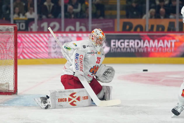3014 Bern BE, Switzerland - October 09: Goalkeeper Harri Sateri (35 EHCB) during the National League match between SC Bern and EHC Biel-Bienne at PostFinance Arena on October 09, 2026 in 3014 Bern BE, Switzerland. Copyright: xKjetilxWaberx xSPPx Sportspressphoto_SPR249583