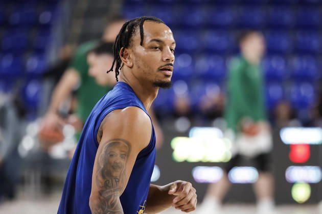 October 9, 2026, Barcelona, Barcelona, Spain: Juntin Robinson of FC Barcelona, Barca looks on during the EuroLeague League Phase MD 4 match played between FC Barcelona and Zalgiris Kaunas at Palau Blaugrana on October 09, 2026 in Barcelona, Spain. Barcelona Spain - ZUMAa181 20261009_zaa_a181_261 Copyright: xJavierxBorregox