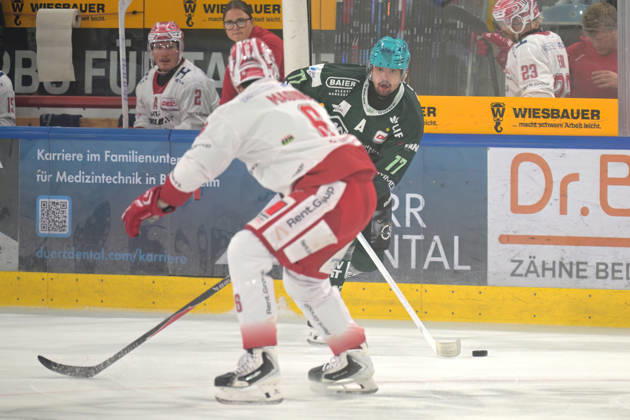 Marek Racuk (Bietigheim Steelers, 17) am Puck Bietigheim Steelers vs. EC Bad Nauheim , Eishockey, DEL 2, 07.Hauptrundenspiel, Saison 2026 2027, 09.10.2026 Bietigheim Steelers vs. EC Bad Nauheim , Eishockey, DEL 2, 07.Hauptrundenspiel, Saison 2026 2027, 09.10.2026 Bietigheim Copyright: xEibner-Pressefotox EP_TBR