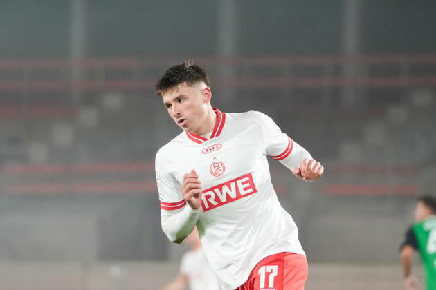 Deutschland: 3. Liga 2026 2027 8. Spieltag, SC Preussen Münster vs Rot-Weiss Essen, Freitag, 09.10.2026 LVM-Preußenstadion (Münster, Nordrhein-Westfalen, Deutschland) Semir Telalovic (RW Essen, 17) Frust Copyright: xMerlexKölkingx