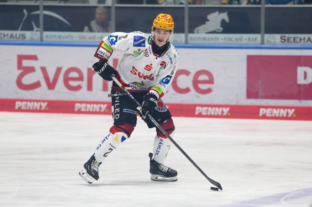 Akito Hirose (Fischtown Pinguins 2), Augsburger Panther vs. Fischtown Pinguins, 7. Spieltag, Eishockey, Penny-DEL, 09.10.2026 Augsburg Bayern Deutschland