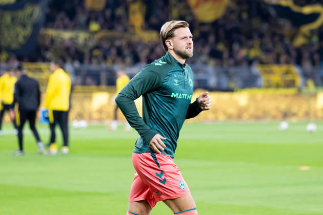 Dortmund, Deutschland 09. Oktober 2026: 1. BL - 2026 2027 - Sp. 5 - Borussia Dortmund gegen SV Werder Bremen Im Bild: Niclas Füllkrug Fuellkrug (SVW) DFL DFB regulations prohibit any use of photographs as image sequences and or quasi-video. Signal Iduna Park Nordrhein Westfalen Copyright: xFotostandx xZeisingx