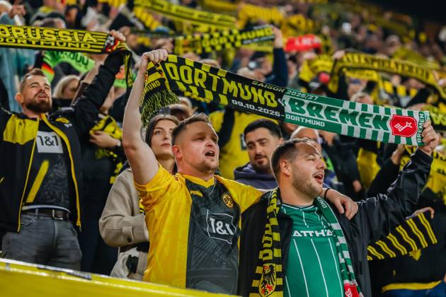 DORTMUND - Borussia Dortmund supporters during the Bundesliga match between Borussia Dortmund and SV Werder Bremen at Signal Iduna Park on October 9, 2026 in Dortmund, Germany. MARCEL TER BALS ANP Bundesliga 2026 27 xVIxANPxSportx xMarcelxterxBalsxIVx 571957361 originalFilename: 571957361.jpg