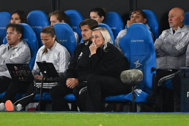 Belgium v Poland - FIFA Women s World Cup 2027 UEFA Qualifiers LEUVEN, BELGIUM - OCTOBER 09 : Gunnarsdottir Elisabet head coach of Belgium during the FIFA Women s World Cup 2027 UEFA European Qualifiers play-offs round 1 path 2 first leg match between Belgium and Poland on October 9, 2026 in Leuven, Belgium, 09 10 2026 Leuven Belgium Copyright: xVincentxKalutx