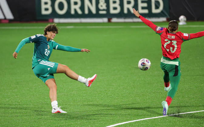 2027 FIFA Women s World Cup Round One Qualifying Play-off First Leg, Inver Park, Larne 9 10 2026 Northern Ireland vs Portugal Northern Ireland™s Fionnuala Morgan with Portugal s Telma Encarnaca Fionnuala Morgan with Telma Encarnaca 9 10 2026  Copyright: xx N Ireland v Portugal_033
