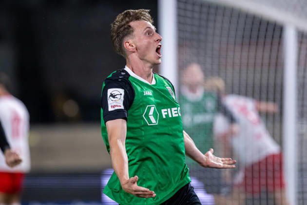Joshua Mees (SC Preussen Muenster, 08) jubelt ueber das Tor zum 3:3 GER, SC Preussen Muenster vs. Rot-Weiss Essen, Fussball, 3. Liga, 8. Spieltag, Spielzeit 2026 2027, 09.10.2026 DFL Regulations prohibit any use of photographers as image sequences and or quasi-video. GER, SC Preussen Muenster vs. Rot-Weiss Essen, Fussball, 3. Liga, 8. Spieltag, Spielzeit 2026 2027, 09.10.2026 Muenster Copyright: xEibner-Pressefoto JanxRollingerx EP_JSK