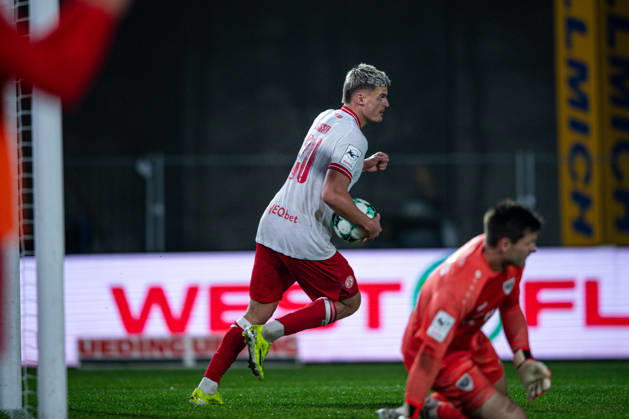 09.10.2026: 3. Liga, 8. Spieltag, SC Preußen Münster vs. Rot-Weiss Essen im LVM-Preußenstadion. Tor zum 2:1 durch Marek Janssen (Essen), hier im Bild der Jubel WICHTIGER HINWEIS: Gemäß den Vorgaben des DFB und der DFL ist es untersagt, in dem Stadion und oder vom Spiel angefertigte Fotoaufnahmen in Form von Sequenzbildern und oder videoähnlichen Fotostrecken zu verwerten bzw. verwerten zu lassen. Copyright: xJordyxFourgonx