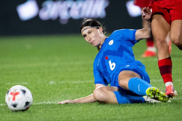 Turkiye v Slovenia - FIFA Women s World Cup 2027 European Qualifiers ISTANBUL, TURKIYE - OCTOBER 09: Kaja Korosec (6) of Slovenia vies with her opponent during the FIFA Women s World Cup 2027 European Qualifiers Play-offs Round 1 First Leg between Turkiye and Slovenia at Pendik Stadium in Istanbul, Turkiye, on October 09, 2026. Didem Mente Anadolu Istanbul Turkey. Editorial use only. Please get in touch for any other usage. Copyright: x2026xAnadoluxDidemxMentex