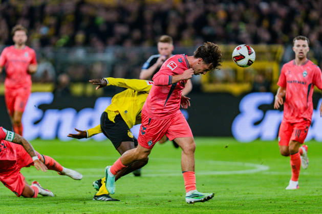 1. Bundesliga, 5. Spieltag, Borussia Dortmund vs. Werder Bremen am 09.10.2026 Serhou Guirassy Marco Friedl Copyright: xBahhoxKarax