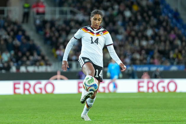 Cora Zicai (Deutschland Frauen-Nationalmannschaft, 14) am Ball , Deutschland, Fussball, Länderspiel, Freundschaftsspiel, Testspiel, 2026 2027, Deutschland vs. Australien, 09.10.2026, BBBank Wildpark, Karlsruhe Karlsruhe BBBank Wildpark Baden-Wuerttemberg Deutschland Copyright: xArnexAmbergx